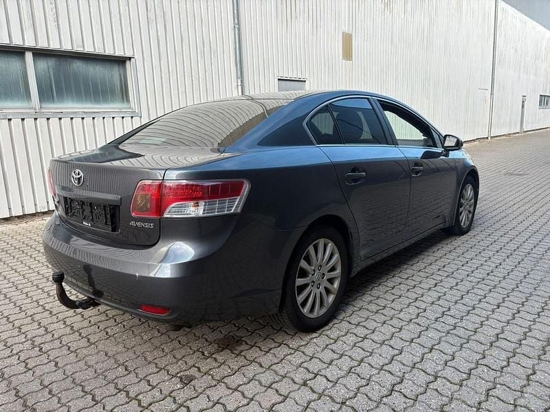 Gebraucht Toyota Avensis Executive 147 PS (108 kW) 2011 Grau Limousine