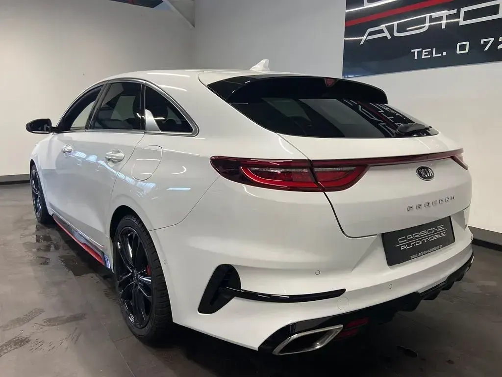 Second-hand Kia ProCeed GT GT-Line 204 CP (150 kW) 2021 Alb Hatchback