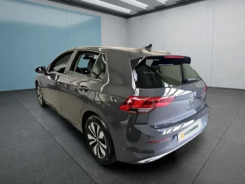 Gebraucht VW Golf VIII Move 110 PS (80 kW) 2024 Grau Kleinwagen