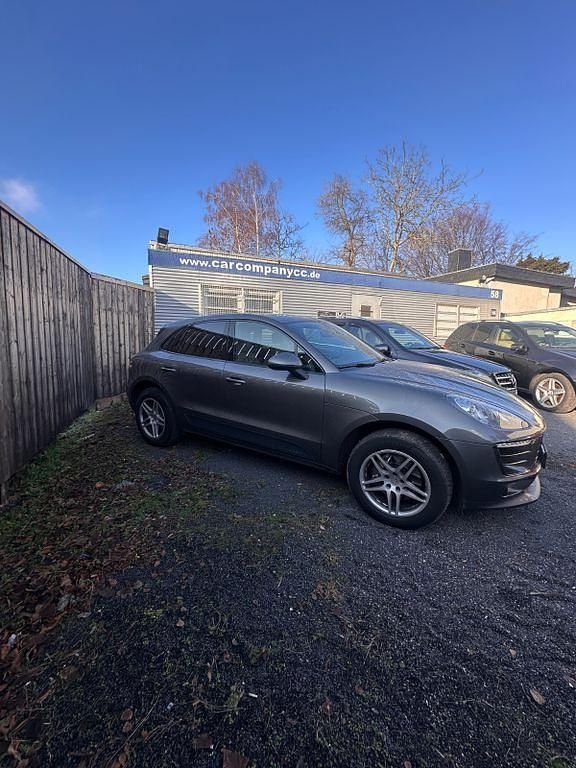 Gebraucht Porsche Macan S 258 PS (189 kW) 2017 Grau SUV