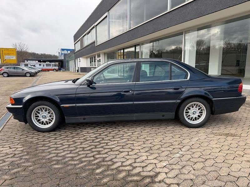 Gebraucht BMW 730 218 PS (160 kW) 1995 Blau Limousine