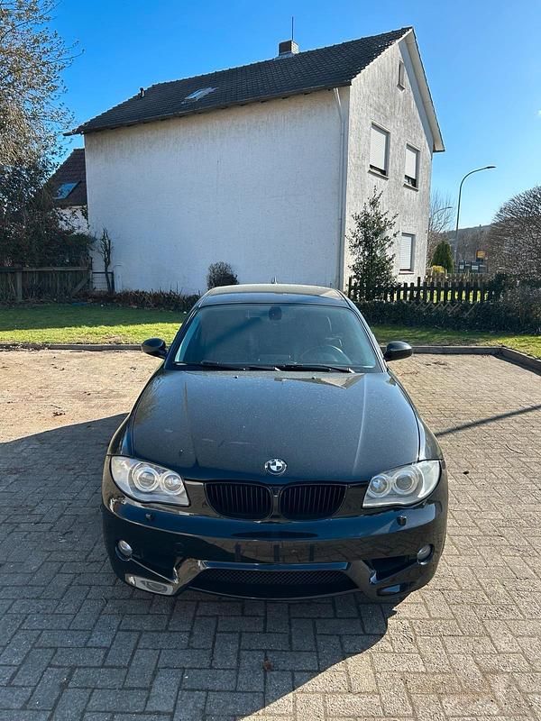 Gebraucht BMW 120 163 PS (119 kW) 2006 Schwarz Kleinwagen