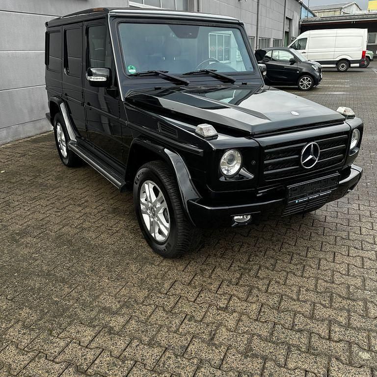 Schwarz Gebraucht 2012 Mercedes G350 SUV | 45.000 € (Guter Preis) - Bild 1/4