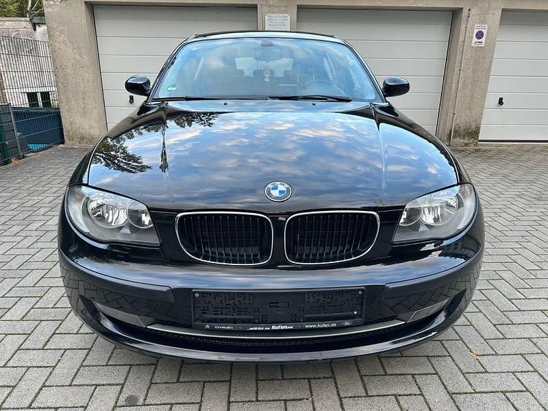 Schwarz Gebraucht 2009 BMW 116 Kleinwagen | 3.850 € (Guter Preis) - Bild 1/4