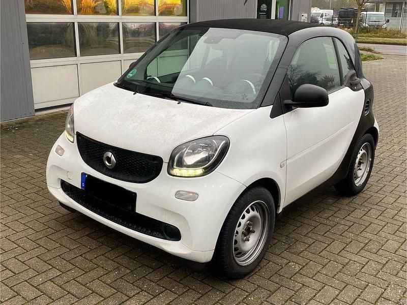 Weiß Gebraucht 2018 Smart ForTwo Cabrio Cabrio | 7.900 € (Superpreis) - Bild 1/4