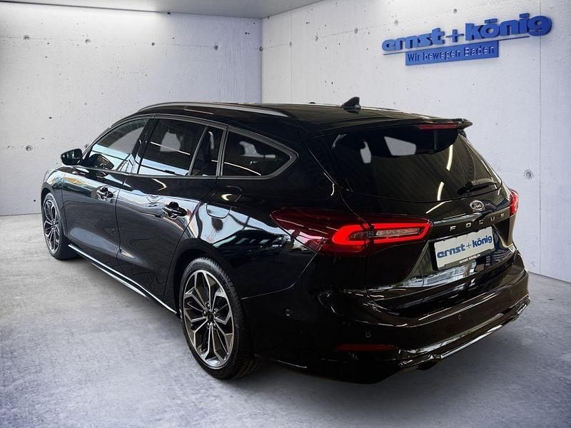 Gebraucht Ford Focus ST-Line X 116 PS (85 kW) 2025 Schwarz Limousine