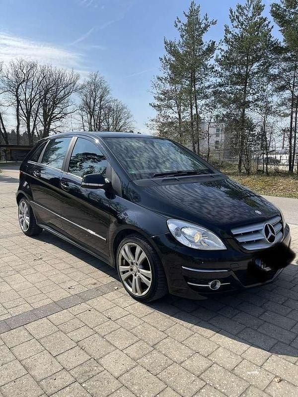 Gebraucht Mercedes B200 Sport 140 PS (102 kW) 2009 Schwarz Van / Kleinbus