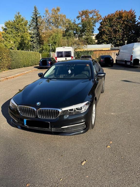Gebraucht BMW 520 Efficient Dynamics 190 PS (139 kW) 2017 Schwarz Limousine