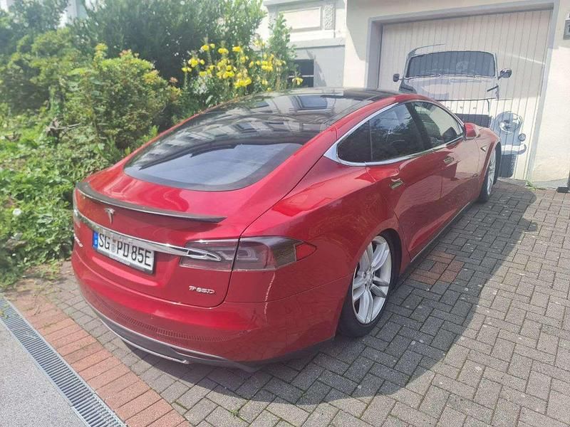 Gebraucht Tesla Model S Performance 500 kW (680 PS) 2016 Rot Kleinwagen