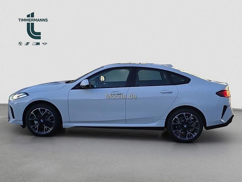 Neu BMW 216 Efficient Dynamics 122 PS (89 kW) 2025 Weiß Coupé