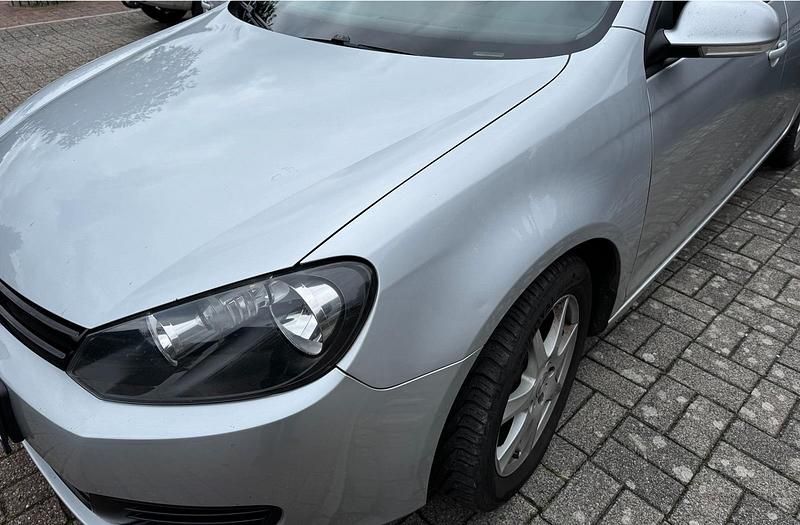 Silber Gebraucht 2012 VW Golf VI Kombi | 3.900 € (Fairer Preis) - Bild 1/4