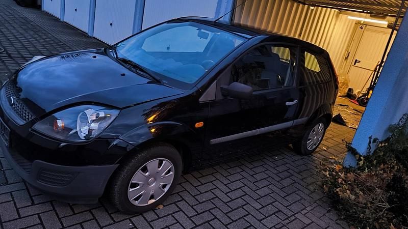 Gebraucht Ford Fiesta 60 PS (44 kW) 2007 Blau Kleinwagen
