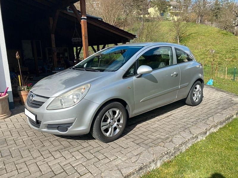 Gebraucht Opel Corsa Edition 80 PS (58 kW) 2007 Silber Kleinwagen