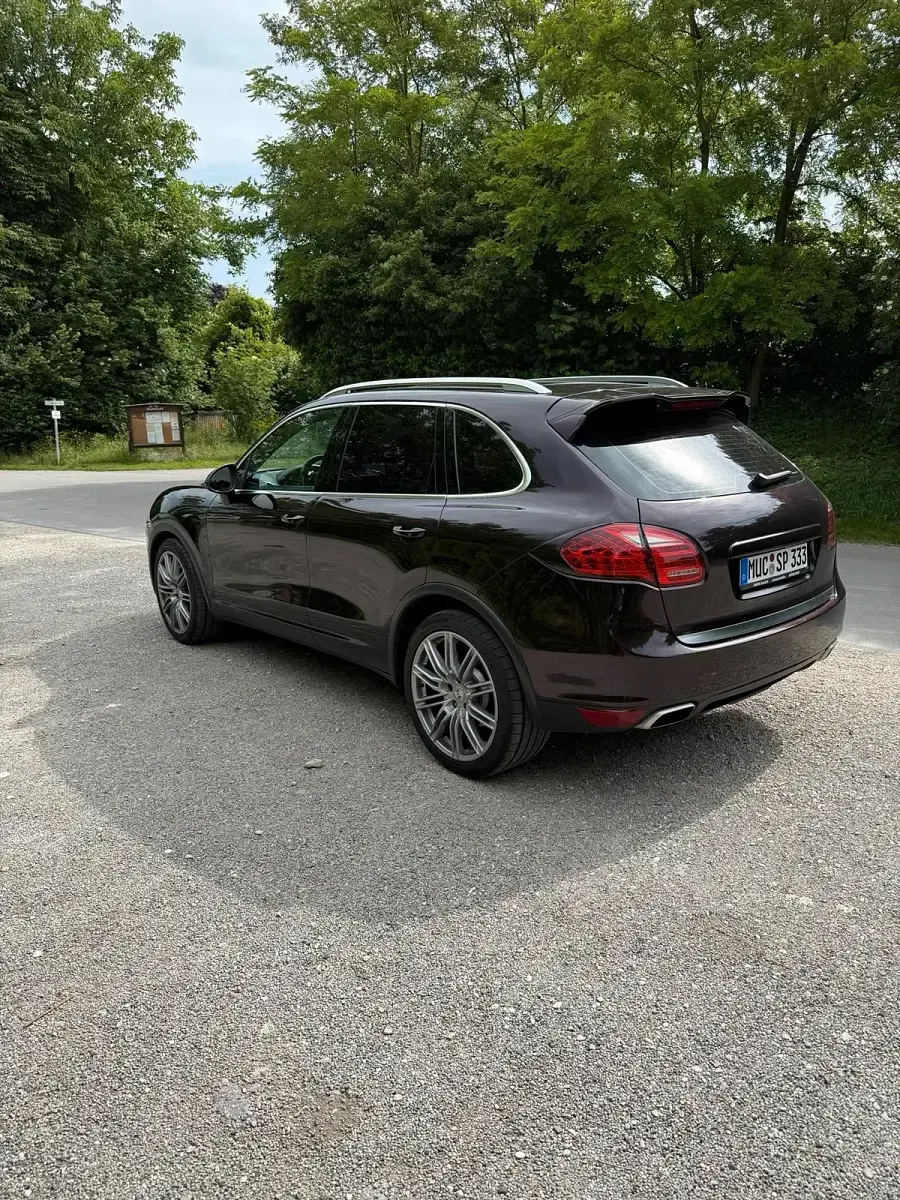 Gebraucht Porsche Cayenne S 400 PS (294 kW) 2015 Violet SUV