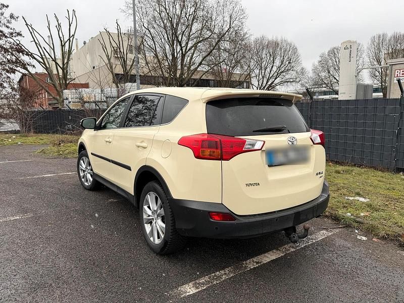 Gebraucht Toyota RAV4 149 PS (109 kW) 2013 Weiß SUV