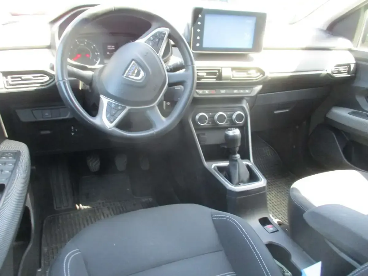 Gebraucht Dacia Jogger 101 PS (74 kW) 2022 Grau "comete" Van / Kleinbus