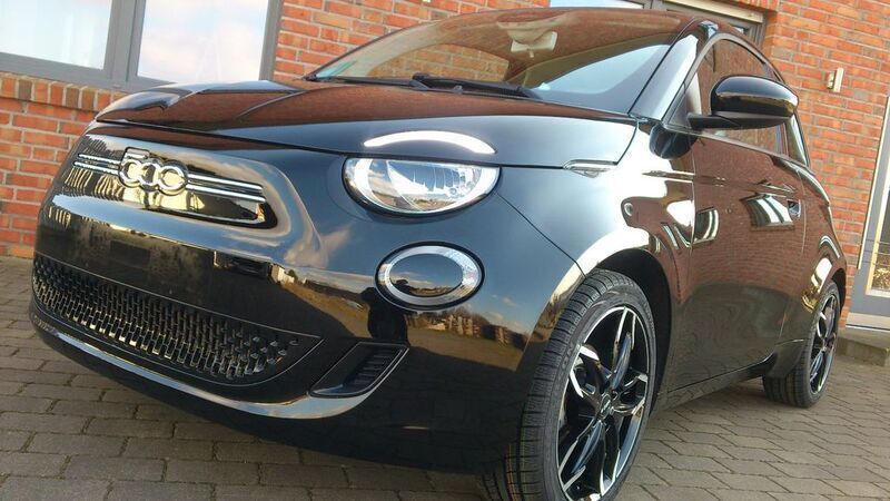 Schwarz Gebraucht 2021 Fiat 500e Limousine | 12.999 € (Fairer Preis) - Bild 1/4
