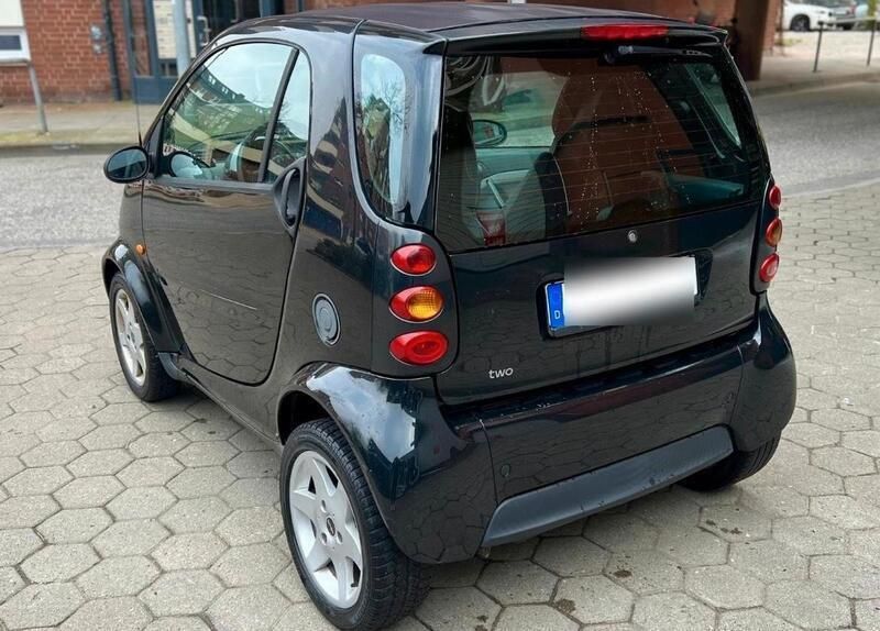 Schwarz Gebraucht 2005 Smart ForTwo Coupé Kleinwagen | 1.400 € - Bild 1/4