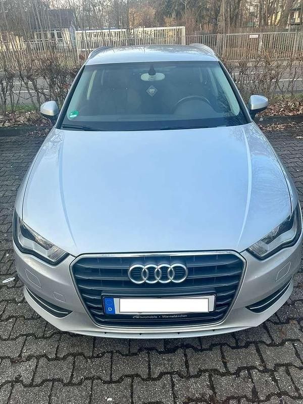 Gebraucht Audi A3 Design 122 PS (89 kW) 2013 Grau Limousine