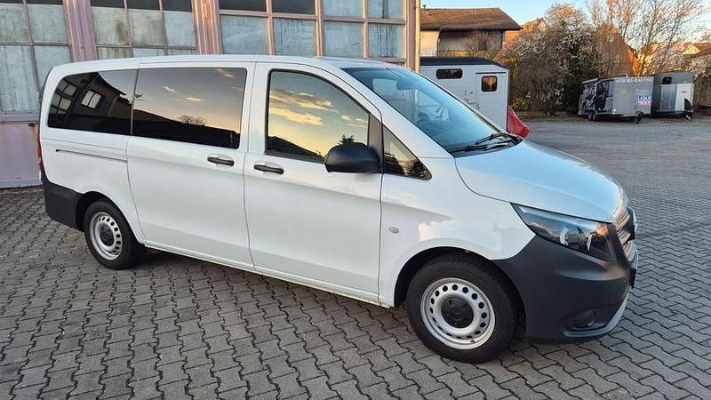 Gebraucht Mercedes Vito 114 PS (83 kW) 2018 Weiß Van