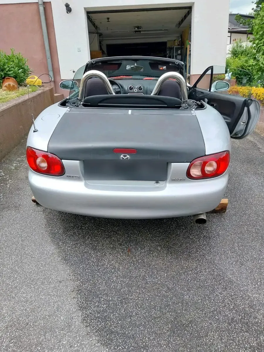 Gebraucht Mazda MX5 103 PS (75 kW) 1998 Silber Cabrio