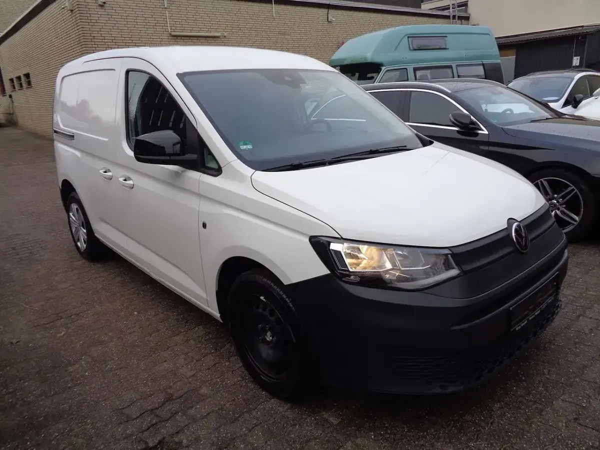 Gebraucht VW Caddy 122 PS (89 kW) 2022 Weiß Van / Kleinbus