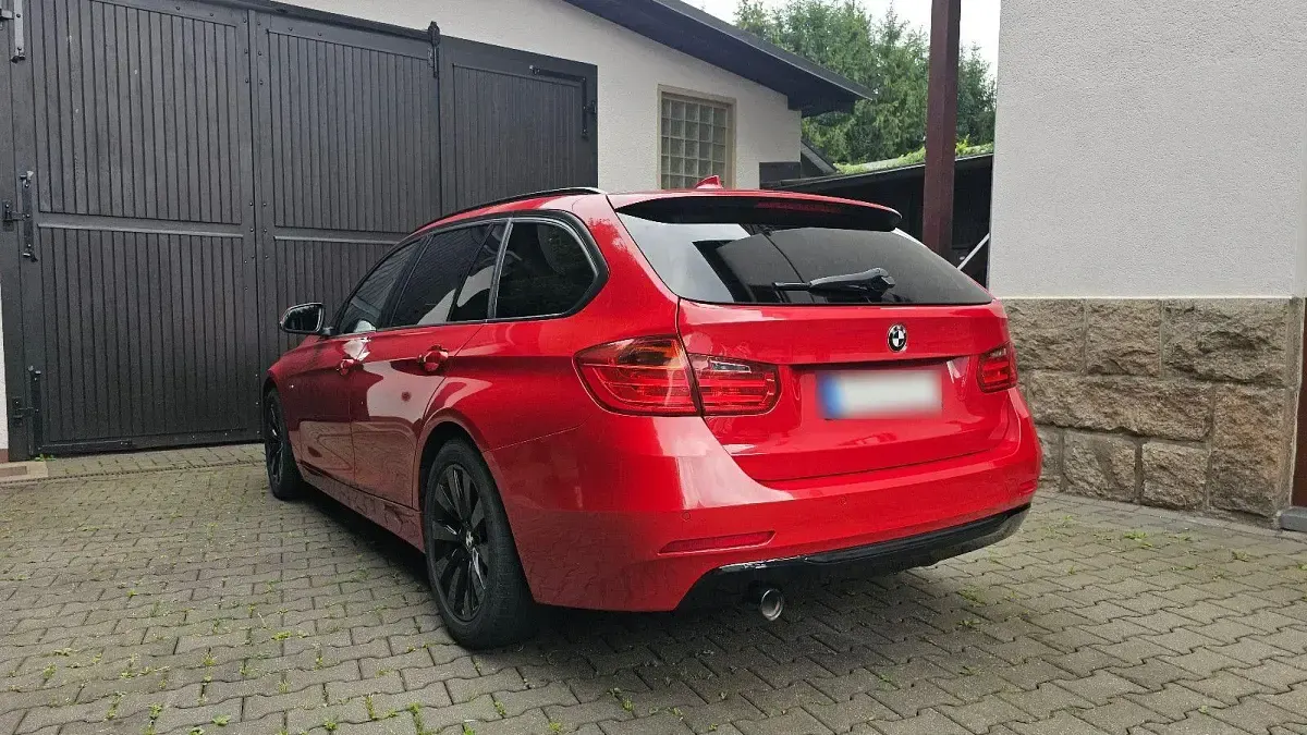Gebraucht BMW 318 143 PS (105 kW) 2014 Rot Kombi
