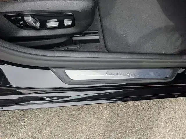 Gebraucht BMW 520 Luxury Line 190 PS (139 kW) 2020 Schwarz Limousine