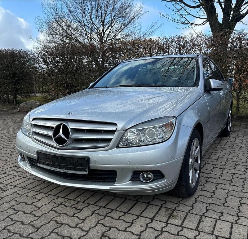 Gebraucht Mercedes C200 Elegance 136 PS (100 kW) 2009 Silber Limousine