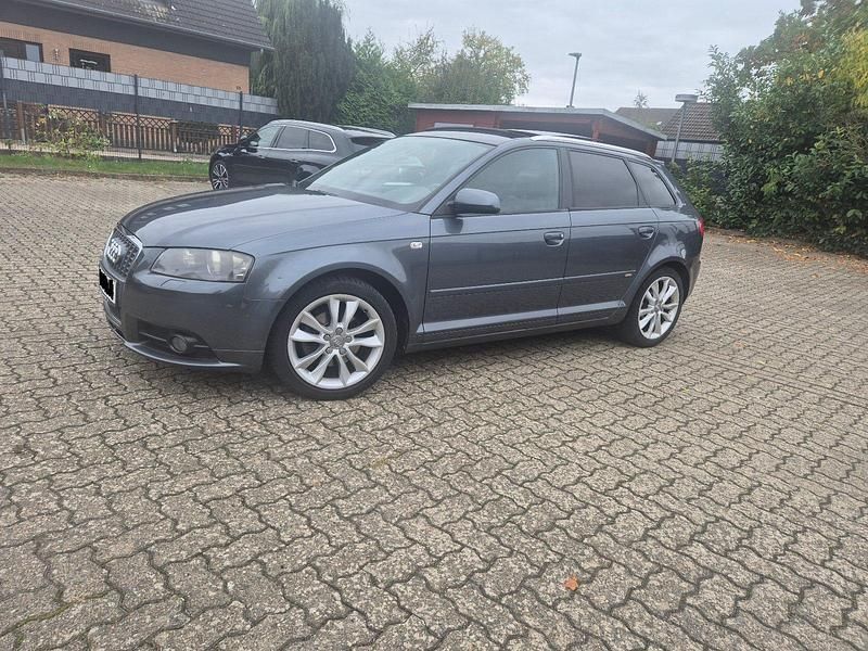 Grau Gebraucht 2007 Audi A3 Sportback S-Line Kombi | 3.250 € (Guter Preis) - Bild 1/4