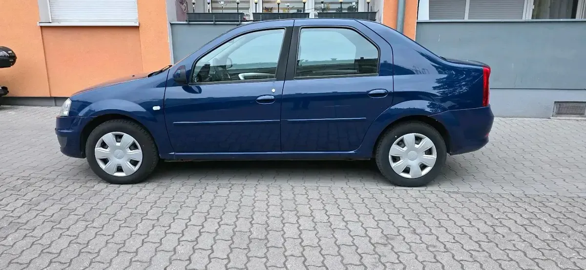 Occasion Dacia Logan 75 ch (55 kW) 2009 Bleue Berline