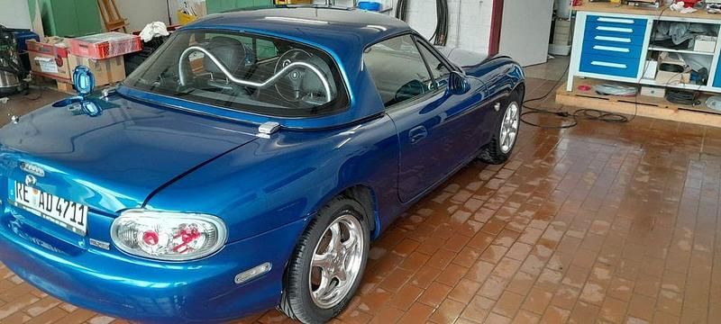Gebraucht Mazda MX5 140 PS (102 kW) 1999 Blau Cabrio