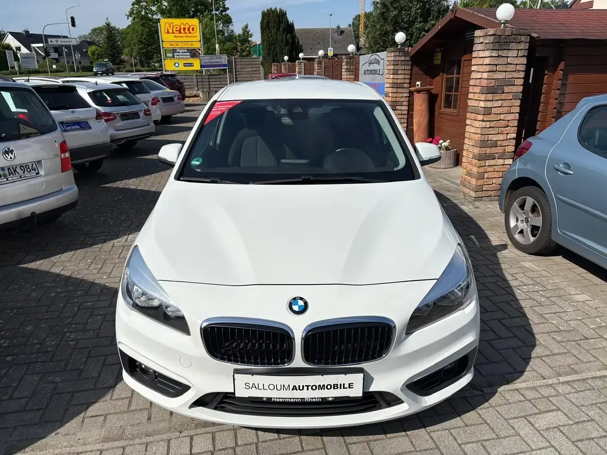 Gebraucht BMW 218 Advantage 136 PS (100 kW) 2016 Weiß Kombi