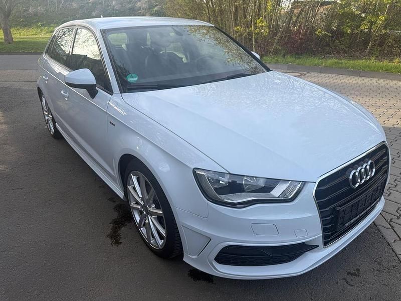 Gebraucht Audi A3 Ambition 125 PS (91 kW) 2016 Weiß Limousine