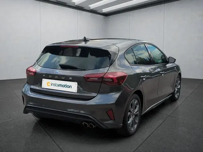 Gebraucht Ford Focus 155 PS (114 kW) 2024 Grau Limousine