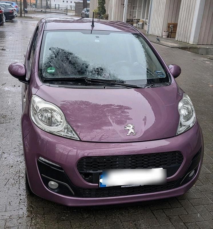 Gebraucht Peugeot 107 68 PS (50 kW) 2013 Violet Kleinwagen