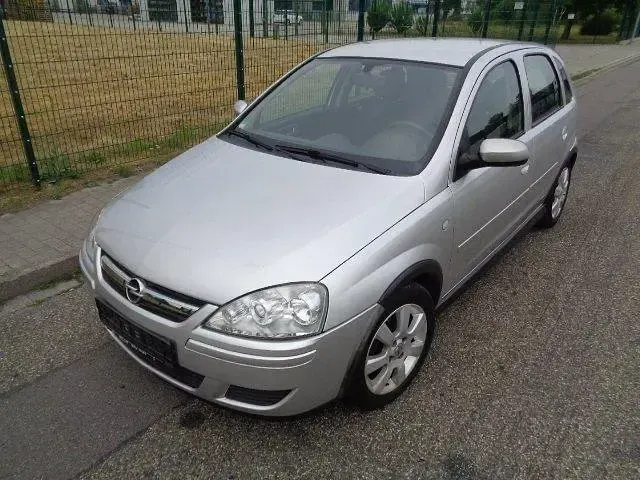 Gebraucht Opel Corsa 80 PS (58 kW) 2005 Silber Kleinwagen