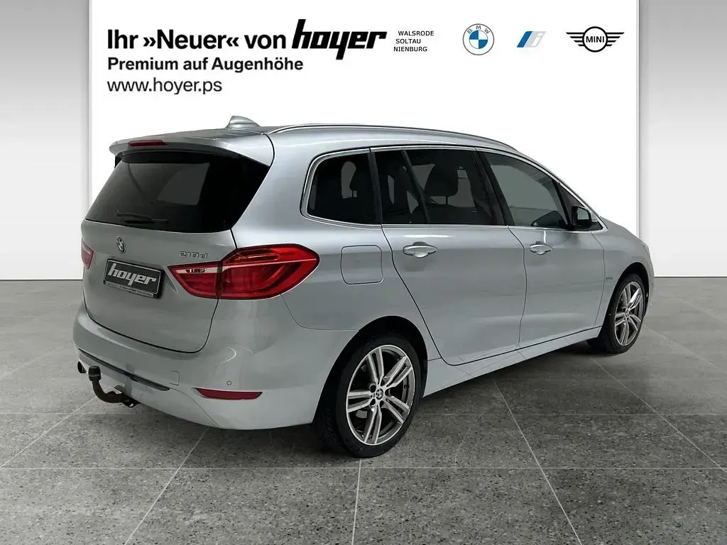 Gebraucht BMW 218 Gran Tourer Efficient Dynamics 150 PS (110 kW) 2016 Silber Van / Kleinbus