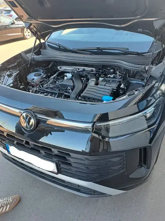 Gebraucht VW Tayron Life 150 PS (110 kW) 2025 Schwarz SUV