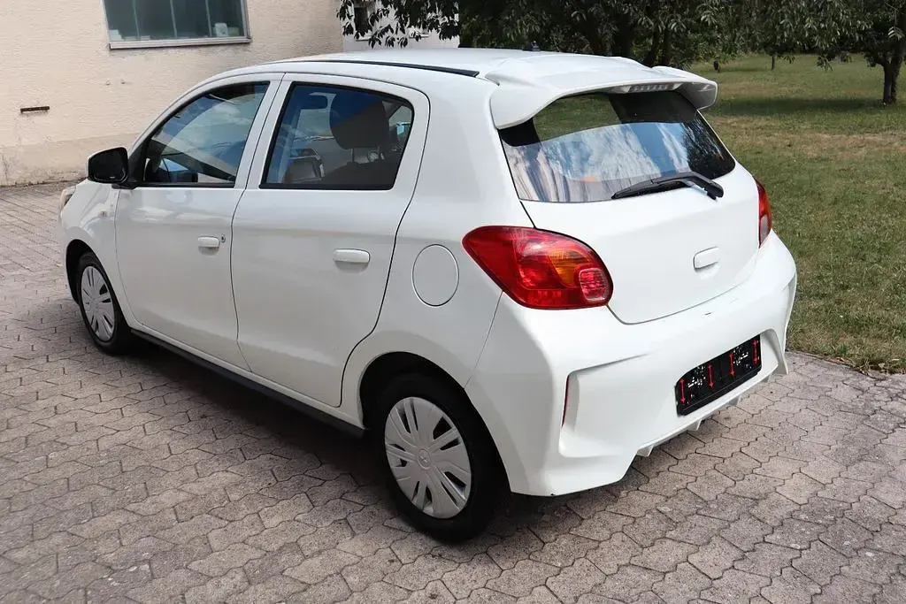 Gebraucht Mitsubishi Space Star Select 71 PS (52 kW) 2023 Weiß Kleinwagen