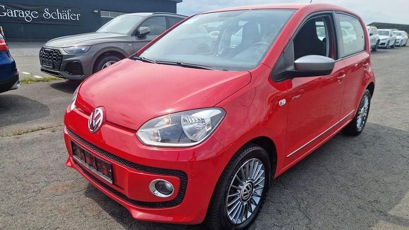 Rot Gebraucht 2013 VW up! Kleinwagen | 6.599 € (Fairer Preis) - Bild 1/4