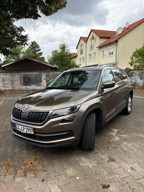 Braun Gebraucht 2017 Skoda Kodiaq Style SUV | 17.000 € (Guter Preis) - Bild 1/4