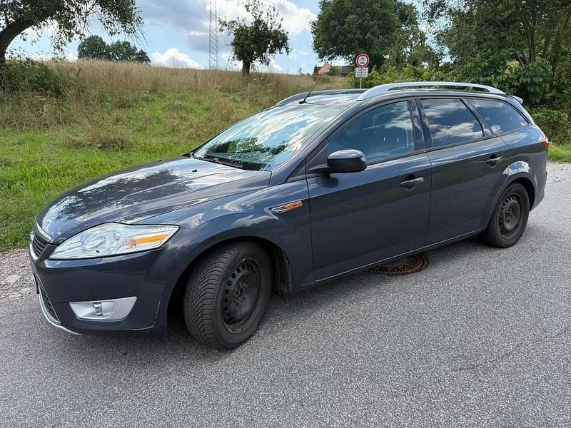 Grau Gebraucht 2009 Ford Mondeo Kombi | 2.300 € (Fairer Preis) - Bild 1/4