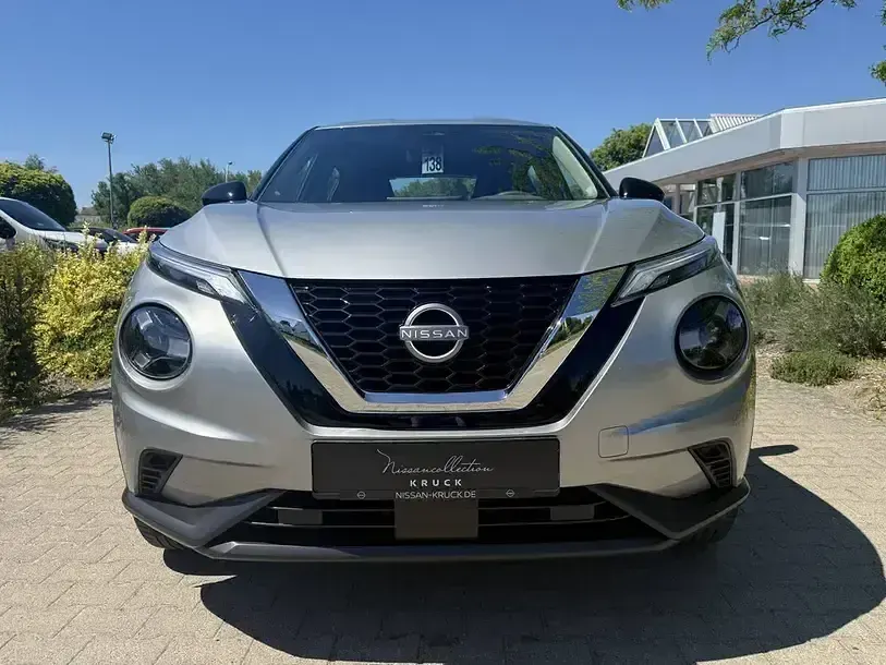 Gebraucht Nissan Juke Acenta 114 PS (83 kW) 2025 Silber SUV