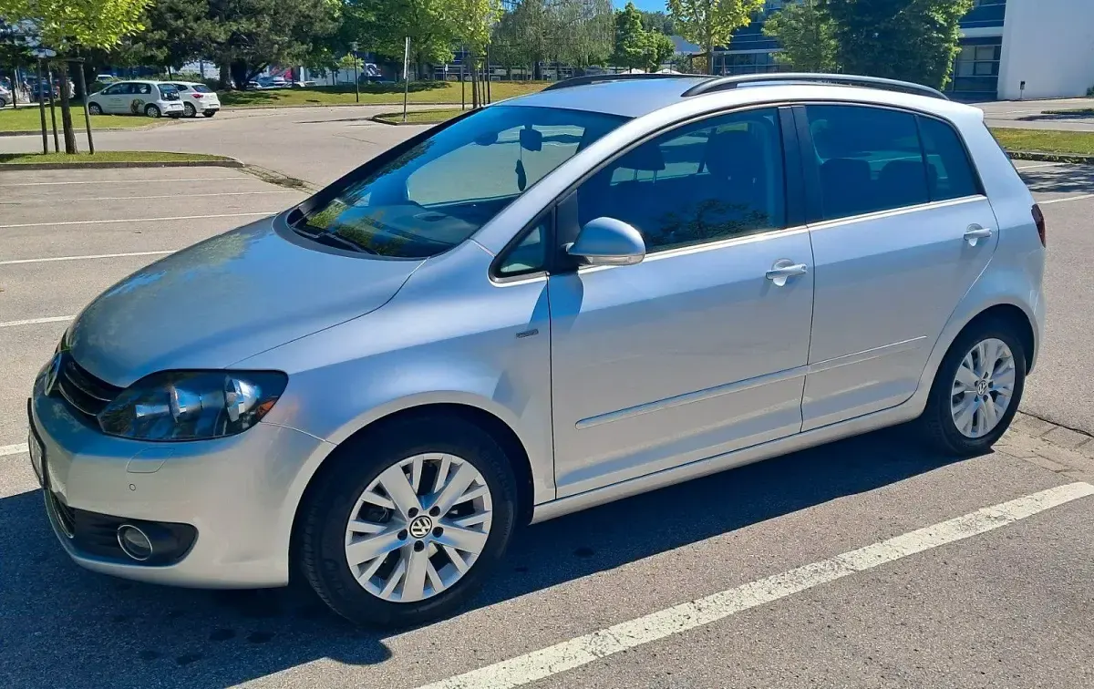 Gebraucht VW Golf Plus Cross Life 105 PS (77 kW) 2013 Silber Van / Kleinbus