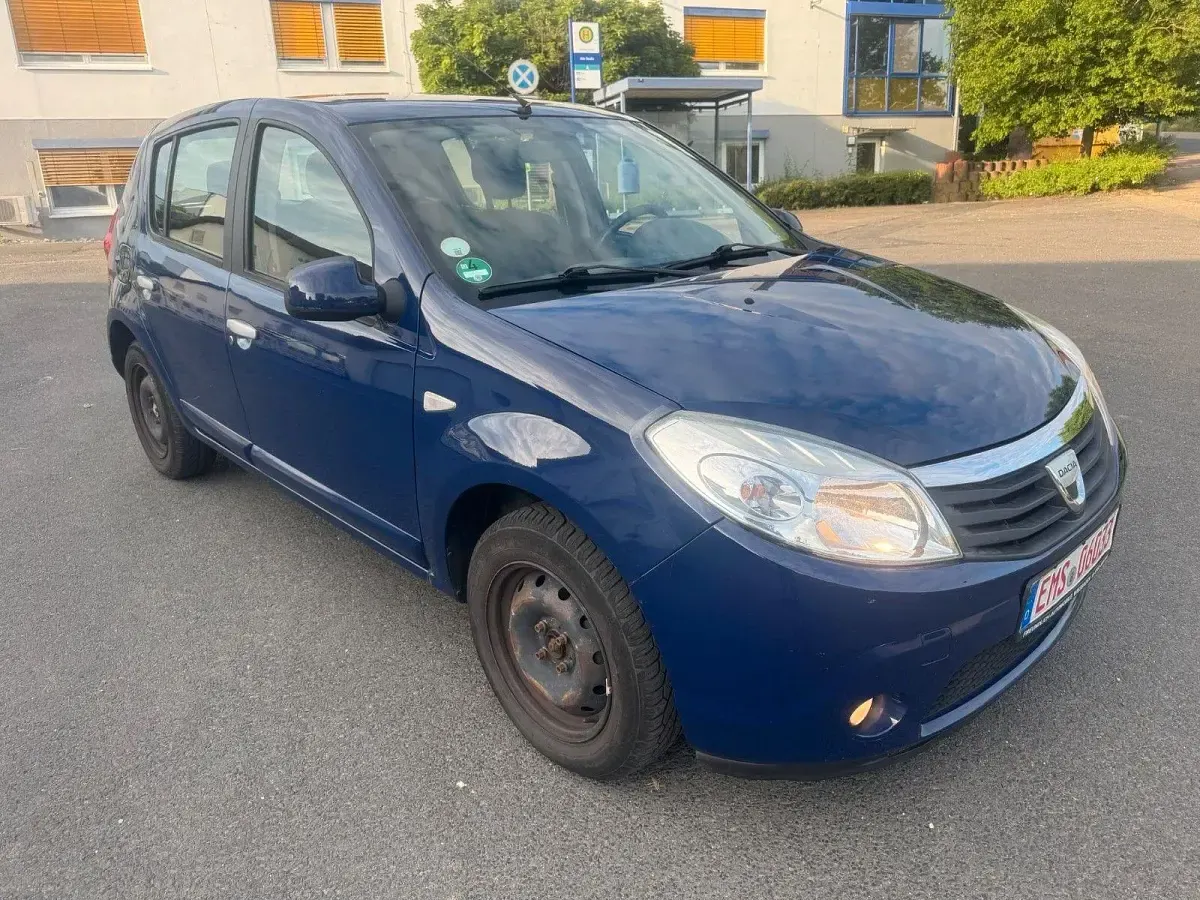 Gebraucht Dacia Sandero Lauréate 86 PS (63 kW) 2009 Blau Limousine