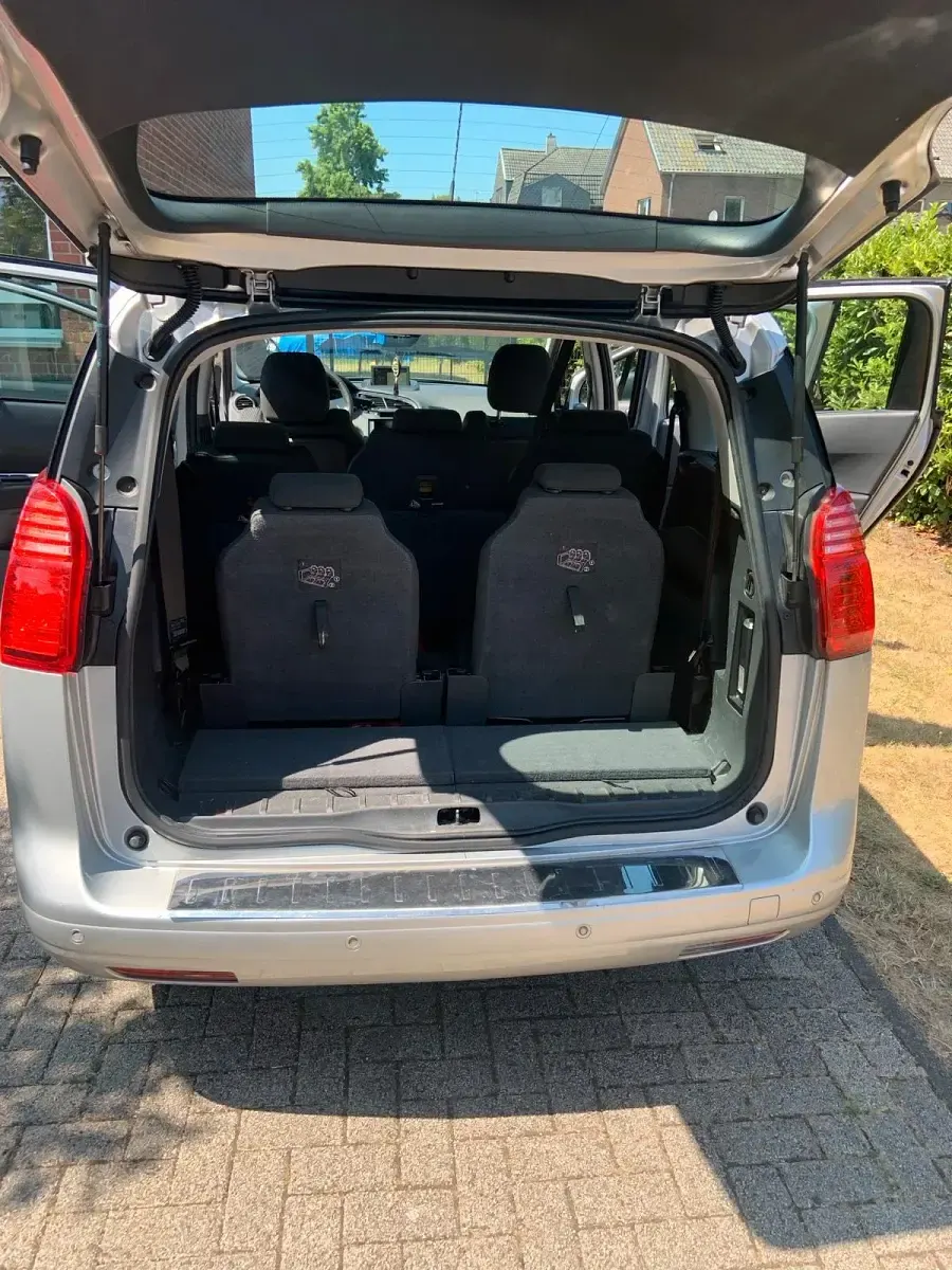 Gebraucht Peugeot 5008 120 PS (88 kW) 2013 Grau Van / Kleinbus