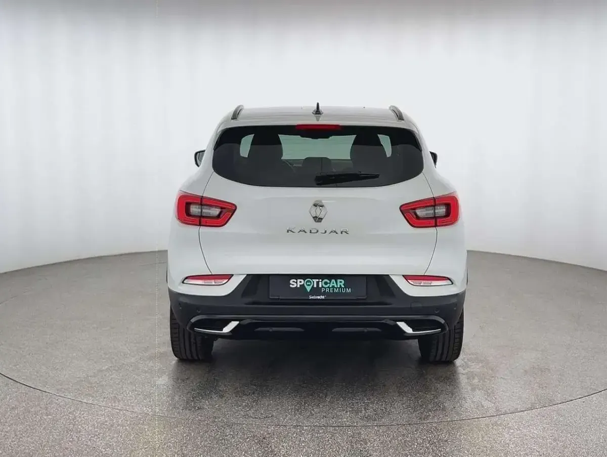 Gebraucht Renault Kadjar Black Edition 140 PS (102 kW) 2021 Weiß SUV