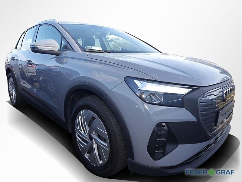Gebraucht Audi Q4 e-tron Basis 125 kW (170 PS) 2022 Kieselgrau SUV