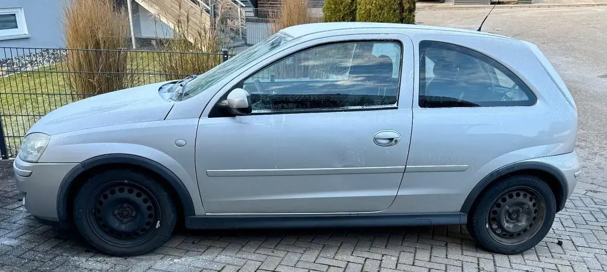 Gebraucht Opel Corsa 60 PS (44 kW) 2006 Silber Limousine